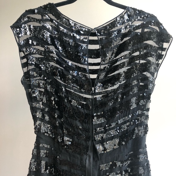 1950s Vintage Bombshell Black Sequin Wiggle Dress - Picture 4 of 7